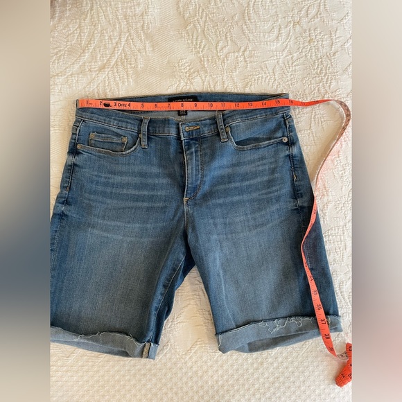 Banana Republic Denim shorts EUC 29 / 8 - Picture 4 of 9